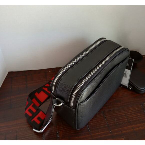 Karl Lagerfeld Paris Maybelle NWT Black Heart‎ Red/Pink Crossbody W/Coin Pouch - Picture 5 of 8